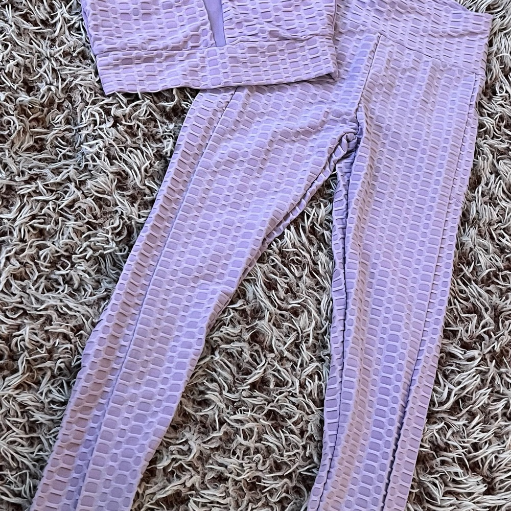 Lavender Textured Leggings